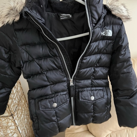 The north face girls jacket - Picture 5 of 6
